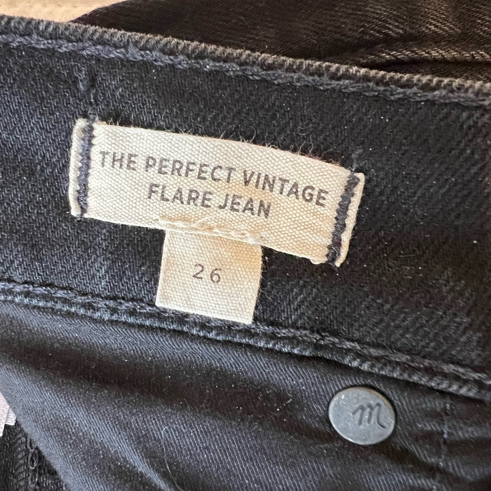 Madewell Perfect Vintage Jean in black, flare, size 26